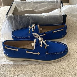 🆕 Sperry top-sider women’s shoes size 10